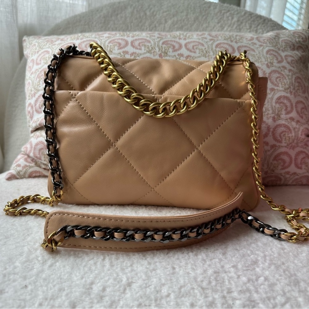 Chanel Quilted Lambskin Chain Flap Crossbody Bag in Beige - Picture 2 of 5